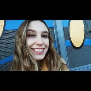 Meet your Posher, Candice